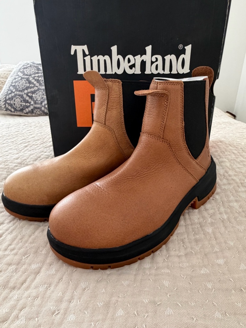 Timberland Men's Chukka Pull-On Boots - Tan & Black